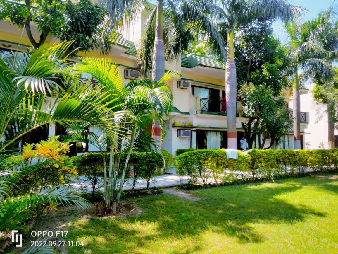 Maya The Forest Resort Ramnagar  Exterior photo